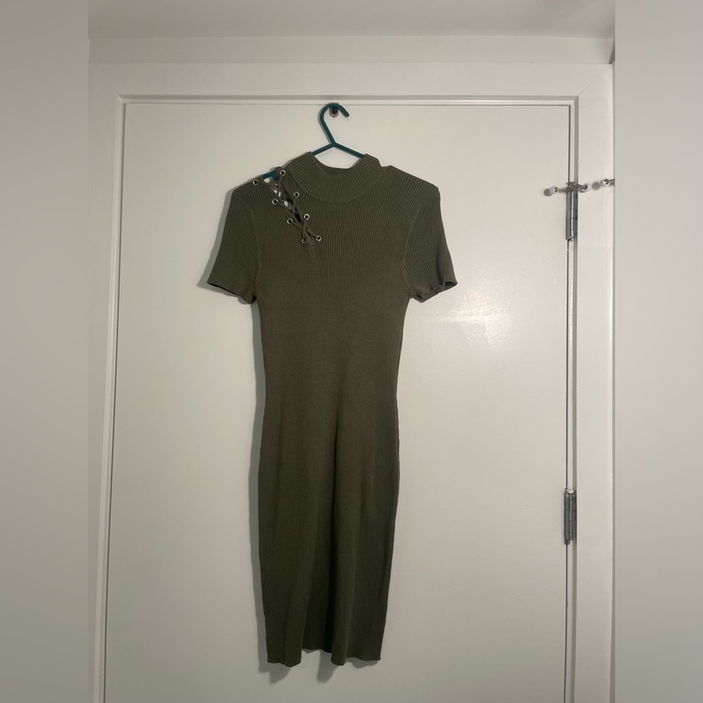 Green short dress with details